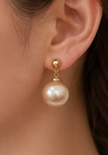 Load image into Gallery viewer, Celine Oversized Champagne Pearl Drop
