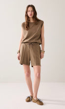 Load image into Gallery viewer, Summum Scuba Top Dark Clay
