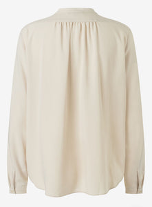 More and more Vanilla Blouse