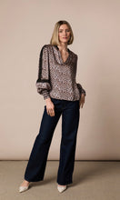 Load image into Gallery viewer, Fee G Hallie Blouse
