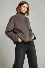 Load image into Gallery viewer, Etage Reversible Jacket

