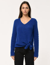 Load image into Gallery viewer, Faye Iris Knit Jumper
