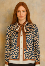 Load image into Gallery viewer, Laura Pussybow Leopard Shirt Cream/Tan
