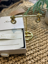 Load image into Gallery viewer, Celine drop earring
