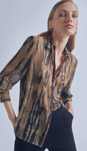 Load image into Gallery viewer, Maite Animal Print Shirt
