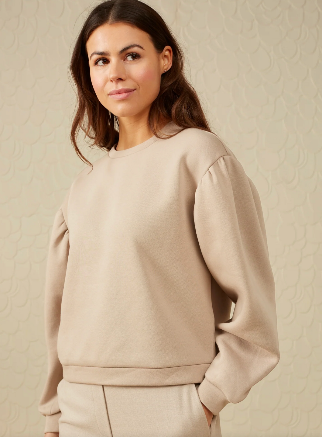 Yasmine Puff Sleeve Sweatshirt
