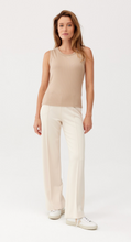 Load image into Gallery viewer, Feria Classis Vest
