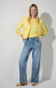 More and More Daisy Jeans