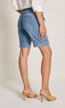 Load image into Gallery viewer, Para Mi Zoe Shorts (D132)
