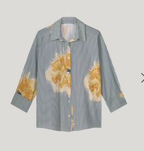 Load image into Gallery viewer, Selena flower stripe blouse
