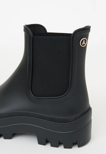 Tanta Prahara Black Boots