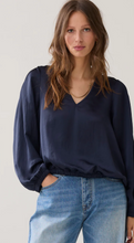Load image into Gallery viewer, Summum Midnight Blue Top
