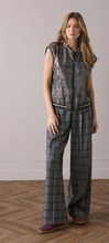 Load image into Gallery viewer, Summum Checked foiled gilet
