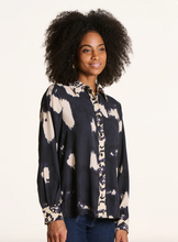 Load image into Gallery viewer, Faye Printed Shirt
