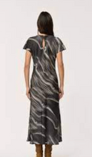 Load image into Gallery viewer, Faye Evara Dress
