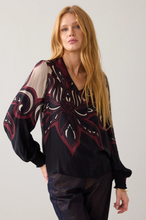 Load image into Gallery viewer, Summum Printed V Neck

