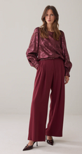 Load image into Gallery viewer, Summum Silky Jacquard Top
