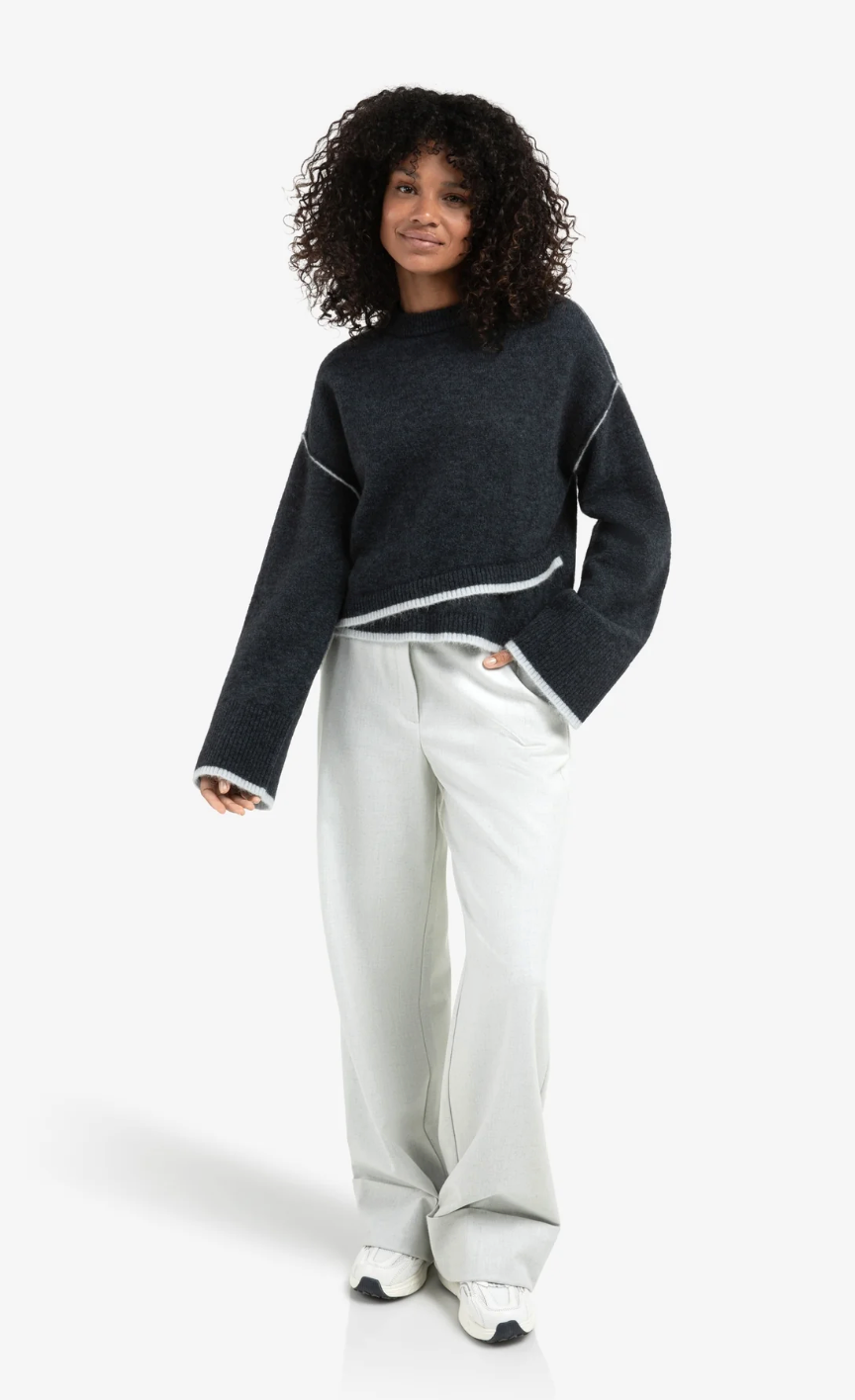 Yasmine Knit Sweater with Contrast lines