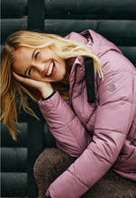 Load image into Gallery viewer, District Val Thorens Pink
