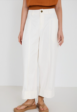 Load image into Gallery viewer, Skatie White Trouser
