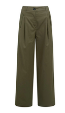 Load image into Gallery viewer, YaYa Army Green Cargo Trouser with wide leg and pleat
