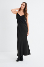 Load image into Gallery viewer, Molly Divin Black Dress
