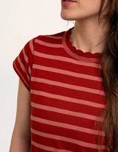 Load image into Gallery viewer, Daisy Hurst Tee
