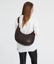 Load image into Gallery viewer, Depeche Woven Leather Shoulder Bag (16942)
