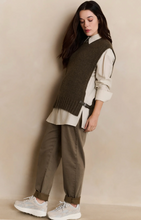 Load image into Gallery viewer, Yasmine Ribbed sleeveless sweater with side buckles
