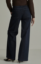 Load image into Gallery viewer, Para Mi Mira Jean in Indigo
