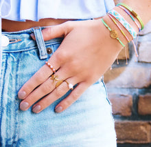 Load image into Gallery viewer, Stainless steel minimalist ring with heart - gold

