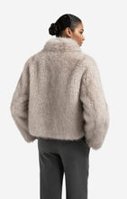 Load image into Gallery viewer, Faux fur jacket with stand-up collar - Type: lookbook
