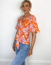 Load image into Gallery viewer, Maggie Printed Top (OT2)
