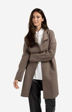 Load image into Gallery viewer, Long coatigan with patch pockets

