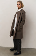 Load image into Gallery viewer, Long coatigan with patch pockets
