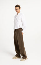 Load image into Gallery viewer, Poplin blouse with adjustable waist and long sleeves
