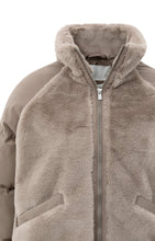 Load image into Gallery viewer, Short teddy jacket with padded sleeves
