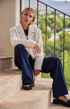 Load image into Gallery viewer, Trousers with pleats, wide legs and drawcord at the waist

