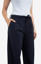 Load image into Gallery viewer, Trousers with pleats, wide legs and drawcord at the waist
