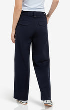 Load image into Gallery viewer, Trousers with pleats, wide legs and drawcord at the waist
