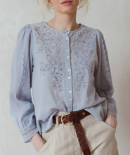 Load image into Gallery viewer, Nina Floral Embroidery Shirt
