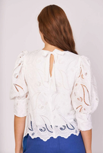 Load image into Gallery viewer, Bella Elisane Blouse White OT4
